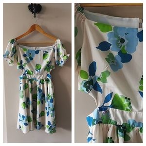 Summer dress with waist cut-out